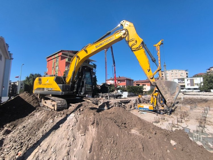 GÜLÜÇ VESİLE DİKMEN İLKOKULUNDA ÇALIŞMALAR SON HIZ DEVAM EDİYOR...