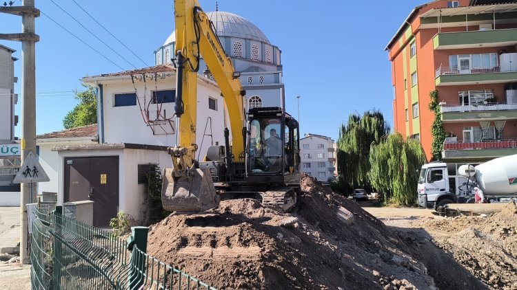 GÜLÜÇ VESİLE DİKMEN İLKOKULUNDA ÇALIŞMALAR SON HIZ DEVAM EDİYOR...