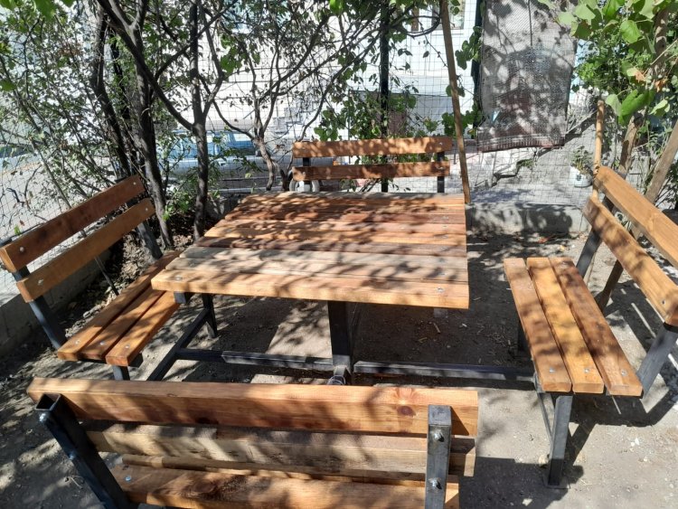 MASA VE SANDALYELERDE YENİLEME ÇALIŞMALARI BAŞLATILDI