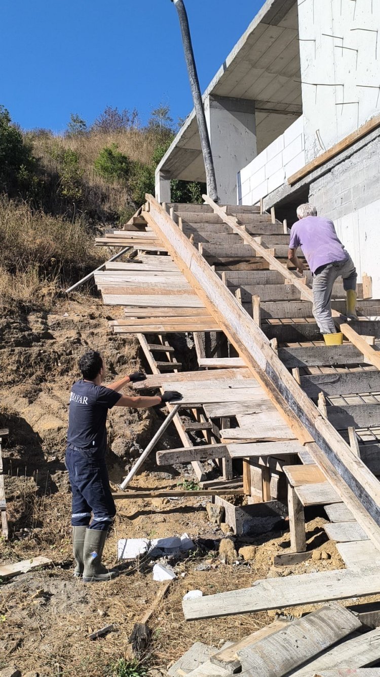 MİLLET BAHÇESİNDE ÇALIŞMALARIMIZ SON HIZ DEVAM EDİYOR...