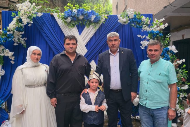 ALLAH DAMATLIĞINIDA GÖSTERSİN