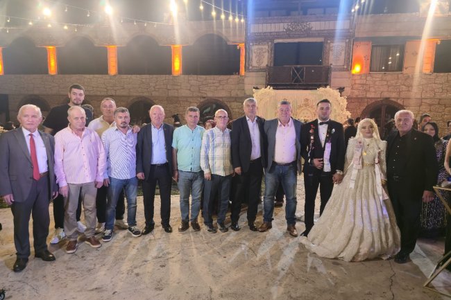 GENÇ ÇİFTİMİZE BİR ÖMÜR BOYU MUTLULUKLAR DİLERİZ