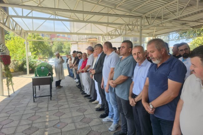 MERHUMEYE ALLAHTAN RAHMET VE BAŞSAĞLIĞI DİLİYORUZ