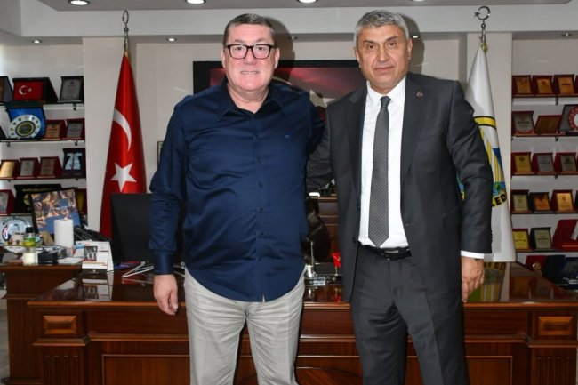 BELEDİYE BAŞKANIMIZDAN ANLAMLI DOĞUM GÜNÜ SÜRPRİZİ 