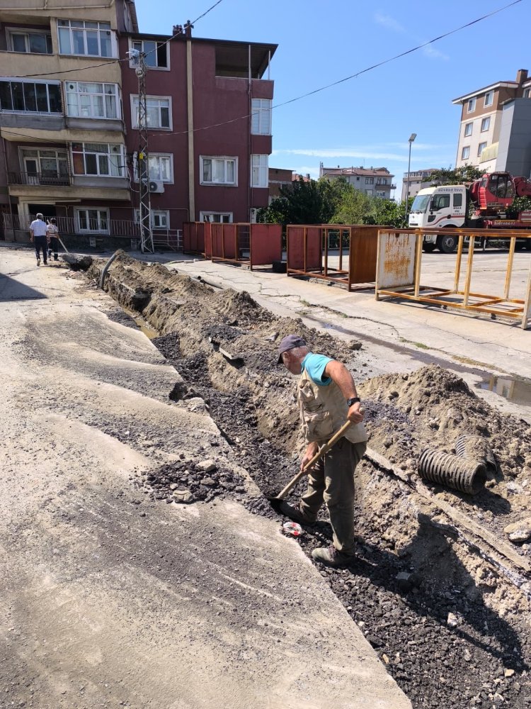  ÖRENCİK MAHALLESİNDE ALTYAPI ÇALIŞMALARI SÜRÜYOR 