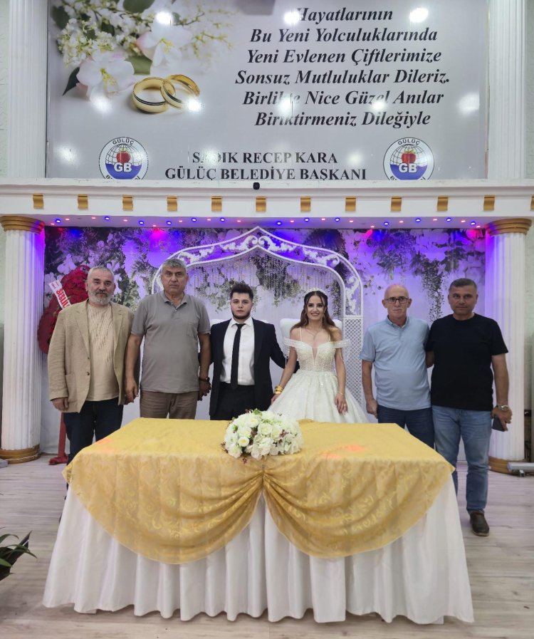 GENÇ ÇİFTİMİZE BİR ÖMÜR BOYU MUTLULUKLAR DİLERİZ
