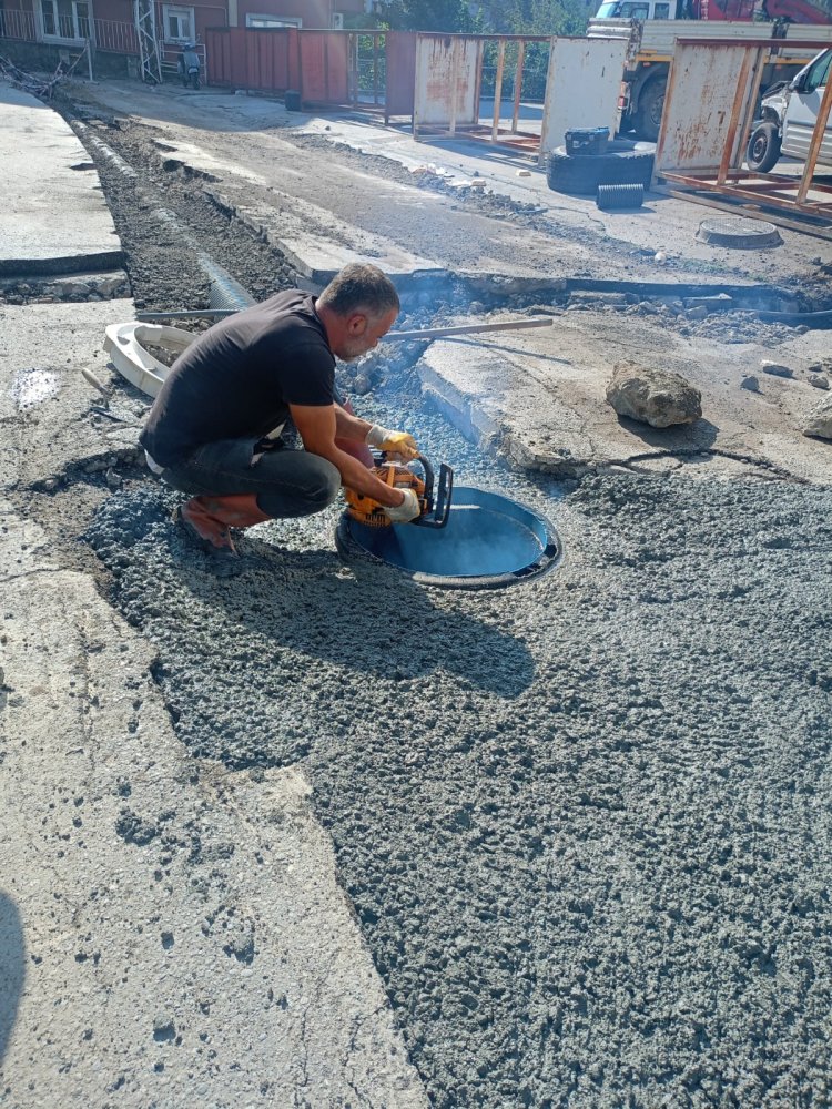 ÖRENCİK MAHALLESİNDE ALTYAPI SORUNU TARİH OLUYOR! 