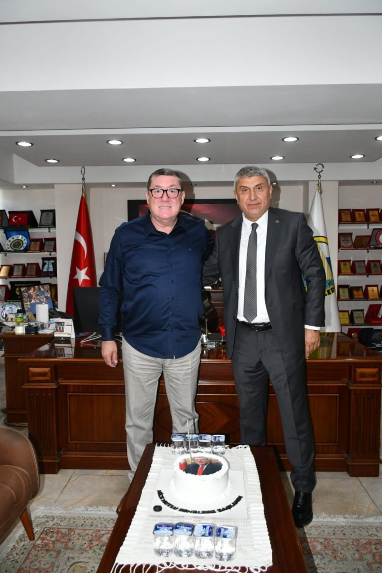 BELEDİYE BAŞKANIMIZDAN ANLAMLI DOĞUM GÜNÜ SÜRPRİZİ 