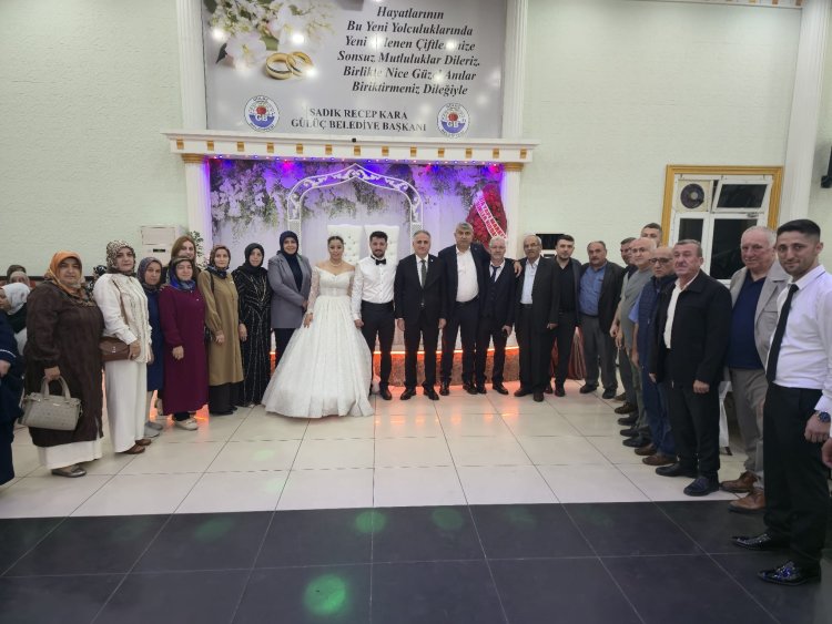 GENÇ ÇİFTİMİZE BİR ÖMÜR BOYU MUTLULUKLAR DİLERİZ