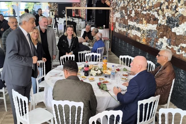 1 EKİM DÜNYA YAŞLILAR GÜNÜ KUTLU OLSUN