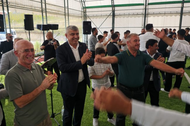 GENÇ ÇİFTİMİZE BİR ÖMÜR BOYU MUTLULUKLAR DİLERİZ