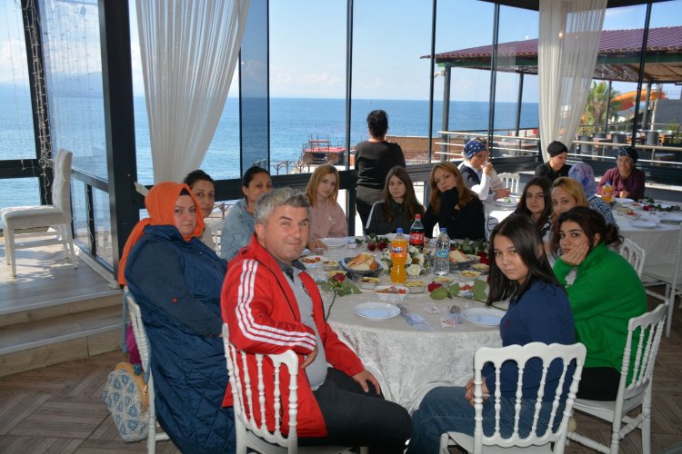 1 EKİM DÜNYA YAŞLILAR GÜNÜ KUTLU OLSUN