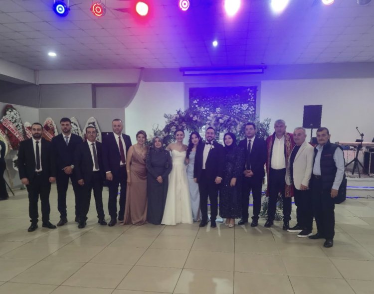 GENÇ ÇİFTİMİZE BİR ÖMÜR BOYU MUTLULUKLAR DİLERİZ