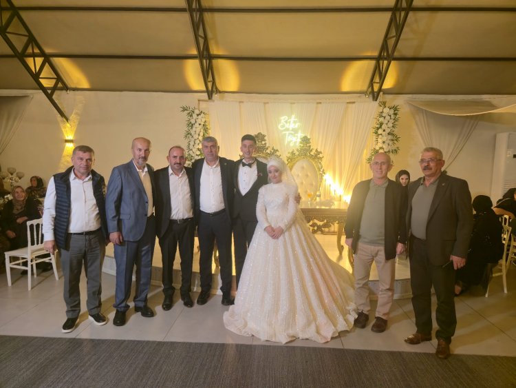 GENÇ ÇİFTİMİZE BİR ÖMÜR BOYU MUTLULUKLAR DİLERİZ