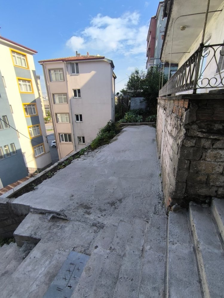 MERDİVEN SOKAK’TA ÇALIŞMALARIMIZ ARALIKSIZ DEVAM EDİYOR 