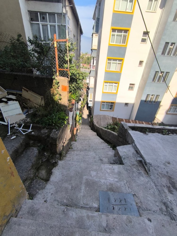 MERDİVEN SOKAK’TA ÇALIŞMALARIMIZ ARALIKSIZ DEVAM EDİYOR 