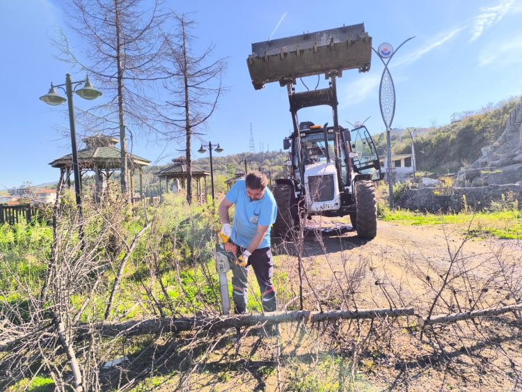 GÜLÜÇ BELEDİYESİ MİLLET BAHÇESİNDE İNCELEMELERDE BULUNDUK...
