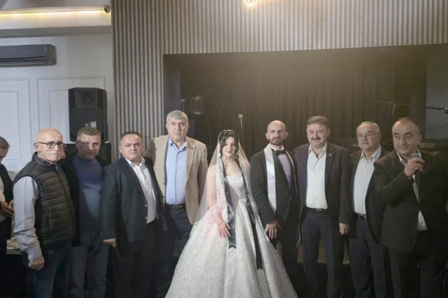 GENÇ ÇİFTÇİMİZE BİR ÖMÜR BOYU MUTLULUKLAR DİLERİZ