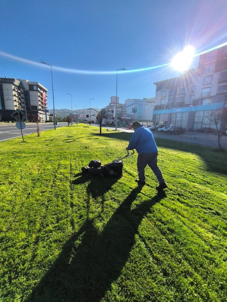 GÜLÜÇ BELEDİYESİ EKİPLERİ SAHADA, HİZMET SEFERBERLİĞİ SÜRÜYOR! 