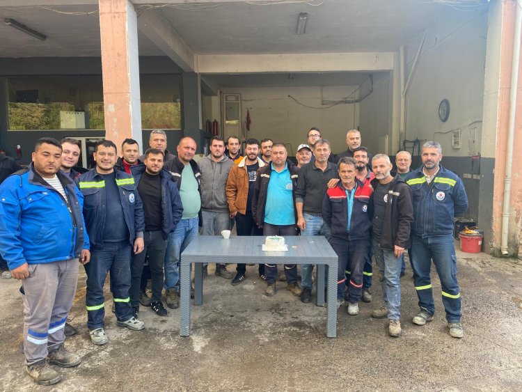 BELDİYE BAŞKANIMIZ PERSONELİMİZİN DOĞUM GÜNÜNÜ UNUTMADI...