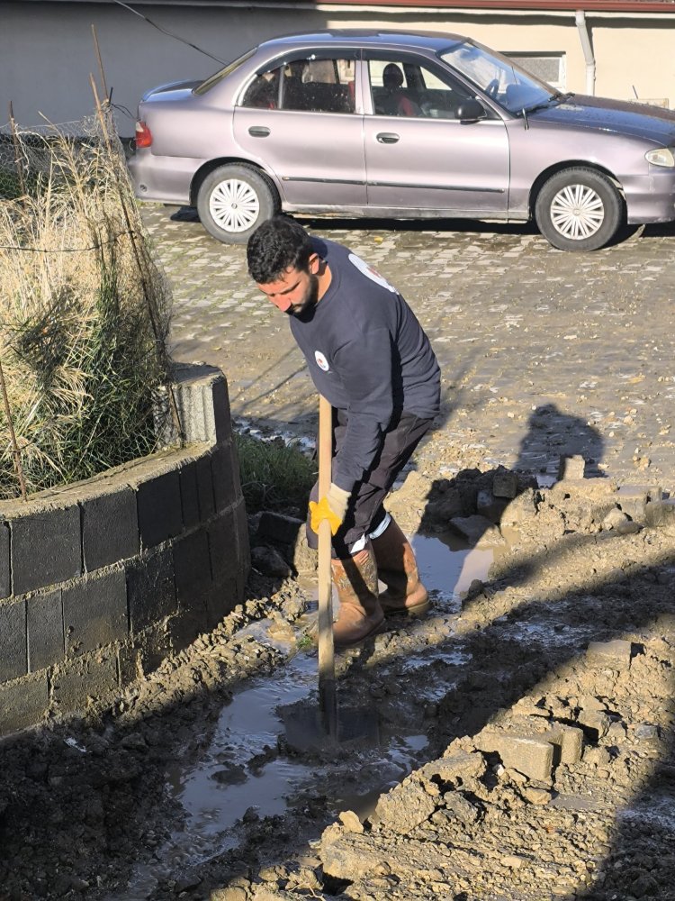 ARIZAYA EKİPLERİMİZ ANINDA MÜDAHALE ETMEKTEDİR...