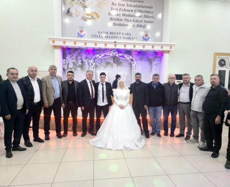 GENÇ ÇİFTÇİMİZE BİR ÖMÜR BOYU MUTLULUKLAR DİLERİZ