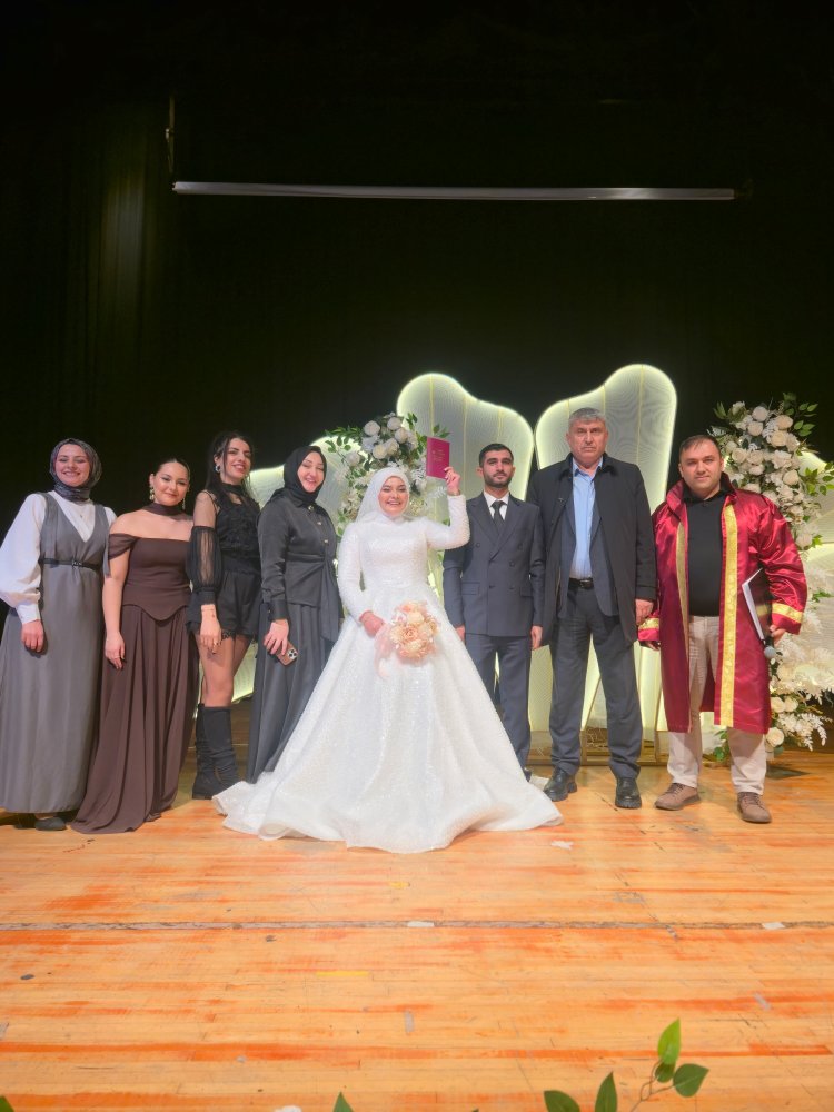 GENÇ ÇİFTÇİMİZE BİR ÖMÜR BOYU MUTLULUKLAR DİLERİZ