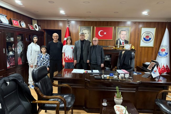 BAŞARILARINIZ DAİM OLSUN...