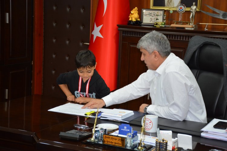 KARNELER BAŞKAN AMCALARINA