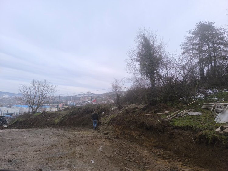 Yeni Mezarlık Alanında Çalışmalarımız Devam ediyor...