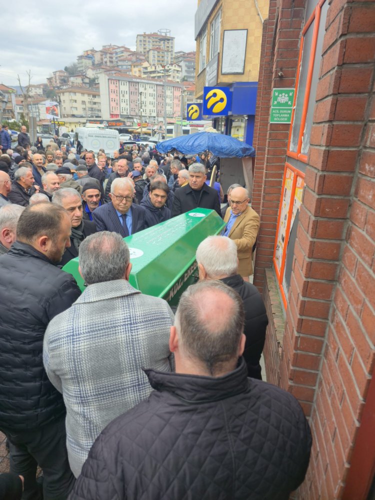 Cenaze Merasimine katılım sağladık...