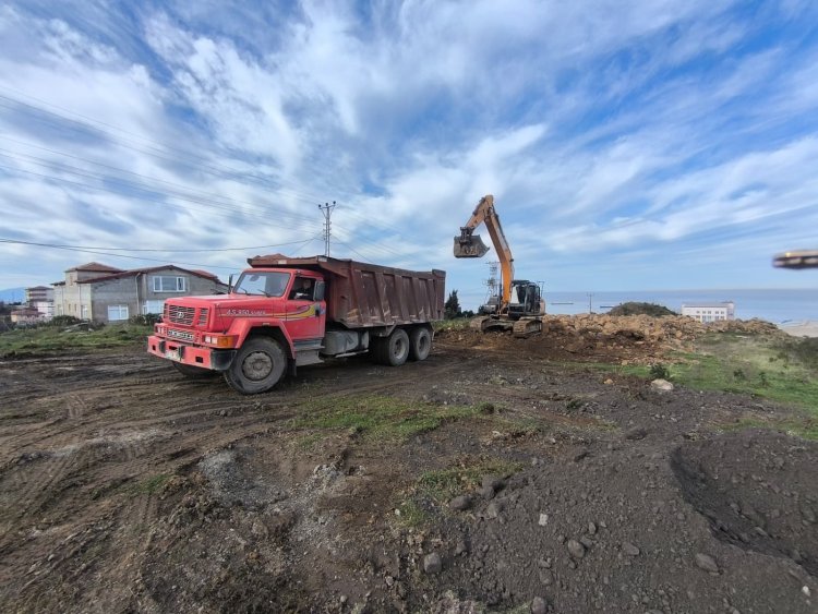 MİLLET BAHÇEMİZİN 2. ETAP ÇALIŞMALARI ARALIKSIZ OLARAK DEVAM EDİYOR...