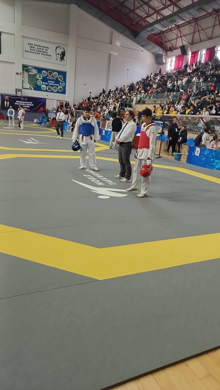 BAŞARILARINIZ DAİM OLSUN....