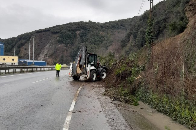 EKİPLERİMİZ MÜDAHALEDE BULUNDU...