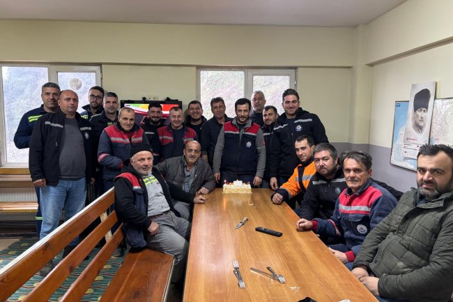 BELEDİYE BAŞKANIMIZ SADIK RECEP KARA, OKAN AYAZ’IN DOĞUM GÜNÜNÜ UNUTMADI…