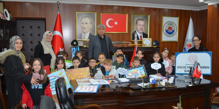 MİNİKLERİMİZDEN BELEDİYE BAŞKANIMIZ SADIK RECEP KARAYA ZİYARET