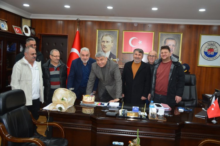 GÖREVE GELİŞİNİN 1. YILI KUTLANDI...