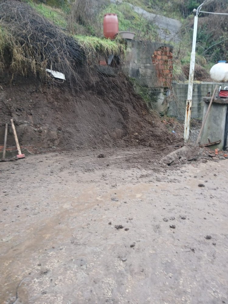 EKİPLERİMİZ İVEDİLİKLE HAREKETE GEÇTİ...