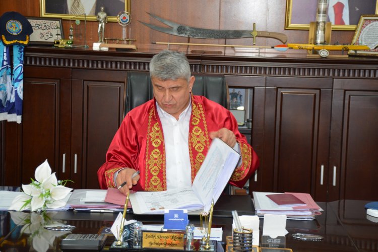 GENÇ ÇİFTİMİZE BİR ÖMÜR BOYU MUTLULUKLAR DİLERİZ..