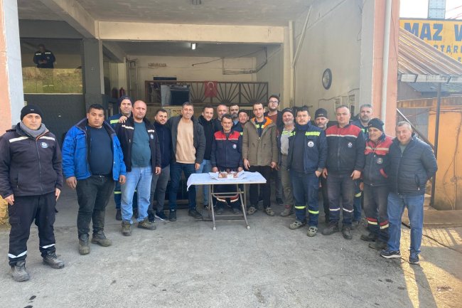 BELEDİYE BAŞKANIMIZ SADIK RECEP KARA BELEDİYE PERSONELİMİZ HASAN BAŞ'IN DOĞUM GÜNÜNÜ UNUTMADI...