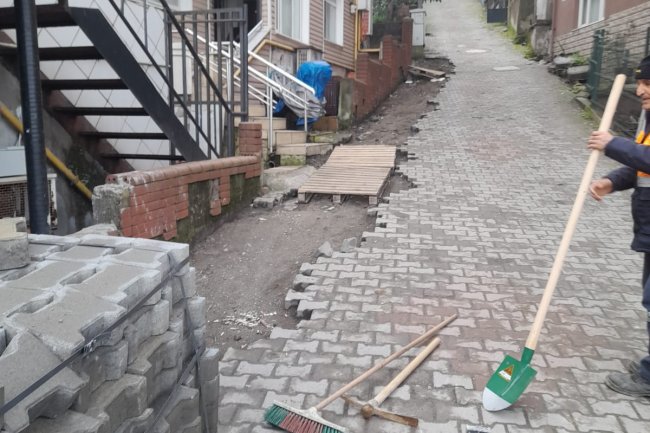 KİLİT PARKE TAŞ ÇALIŞMALARIMIZ ARALIKSIZ OLARAK DEVAM EDİYOR...