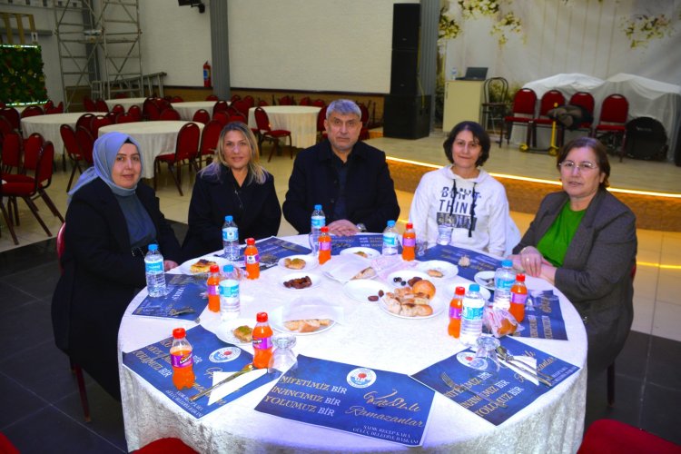 BELEDİYE BAŞKANIMIZ SADIK RECEP KARA BELEDİYE PERSONELLERİ İLE İFTAR PROGRAMINDA BİR ARAYA GELDİ...