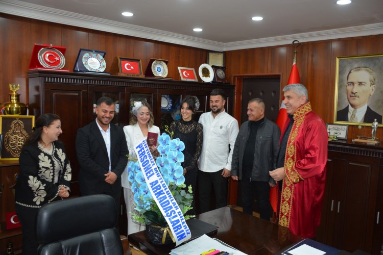 GENÇ ÇİFTİMİZE BİR ÖMÜR BOYU MUTLULUKLAR DİLERİZ...