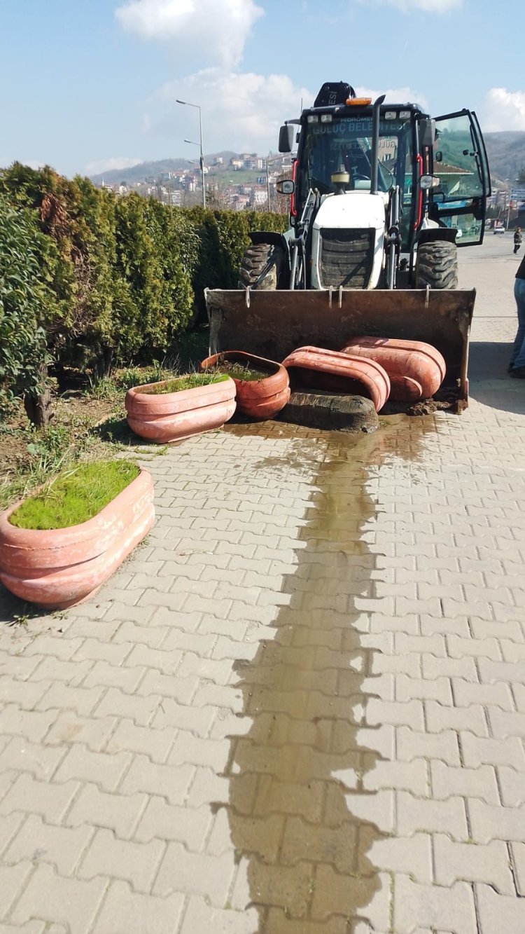 KİLİT PARKE TAŞ ÇALIŞMALARIMIZ ARALIKSIZ OLARAK DEVAM EDİYOR...