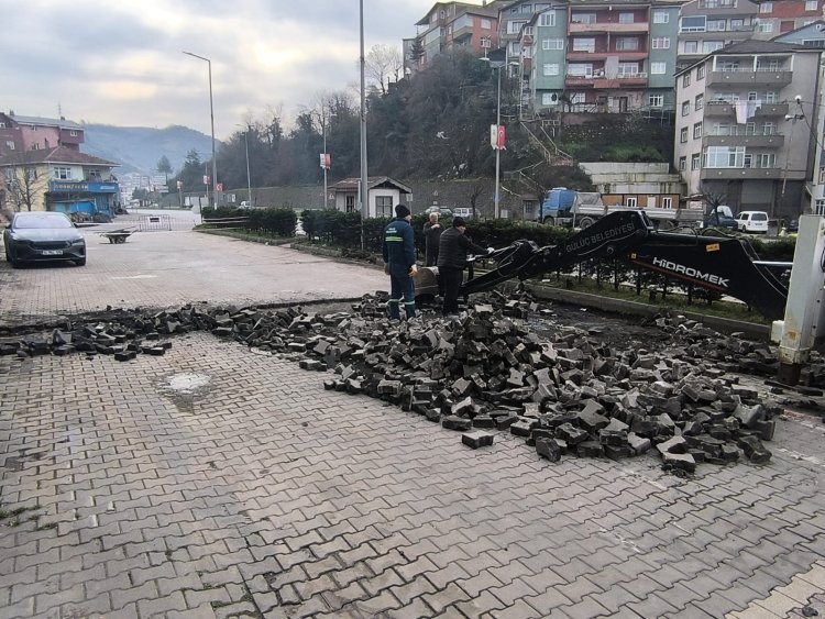 KİLİT PARKE TAŞ ÇALIŞMALARIMIZ ARALIKSIZ OLARAK DEVAM EDİYOR...