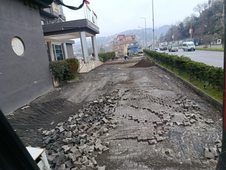 KİLİT PARKE TAŞ ÇALIŞMALARIMIZ ARALIKSIZ OLARAK DEVAM EDİYOR...