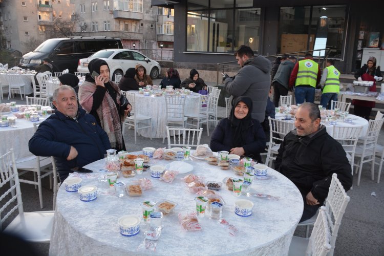 GÜLÜÇ BELEDİYEMİZİN DÜZENLEDİĞİ İFTAR PROGRAMI YOĞUN KATILIMLA GERÇEKLEŞTİ