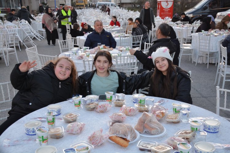 GÜLÜÇ BELEDİYEMİZİN DÜZENLEDİĞİ İFTAR PROGRAMI YOĞUN KATILIMLA GERÇEKLEŞTİ