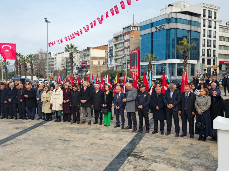 18 Mart Çanakkale Zaferi ve Şehitleri Anma Günü kapsamında Kdz. Ereğli Atatürk Anıtı önünde düzenlenen çelenk sunma törenine katılım sağladık.