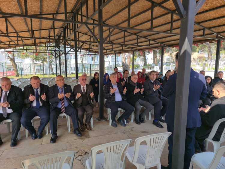 18 Mart Çanakkale Zaferi ve Şehitleri Anma Günü kapsamında Kdz. Ereğli Atatürk Anıtı önünde düzenlenen çelenk sunma törenine katılım sağladık.